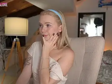 Stripchat Live Sex Cam of LexieLoree