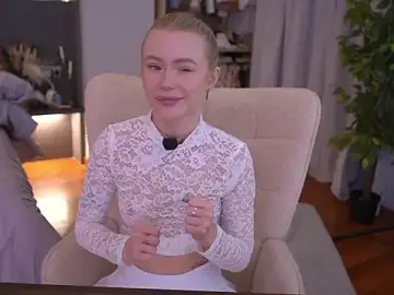 Stripchat Live Sex Cam of LexieLoree