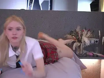 Stripchat Sex Cam of LexieLoree