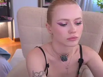 Stripchat Live Sex Cam of LexieLoree