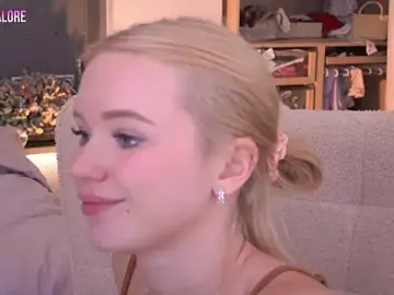 Stripchat Free Porn Cam of LexieLoree