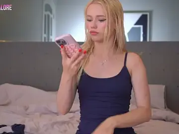 Stripchat Watch Live Sex Cams of LexieLoree