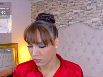 Stripchat Live Sex Cam of Sara-Smith-