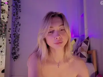 Stripchat Nude Webcam of nikkichu