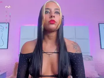 Stripchat Live Sex Cam of charlotte_kisss