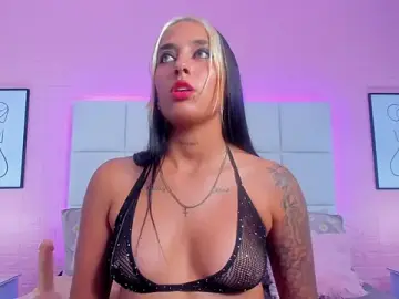 Stripchat Adult Webcams of charlotte_kisss