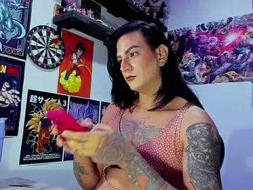 Stripchat Free Live Porn of ShadowSeductress_