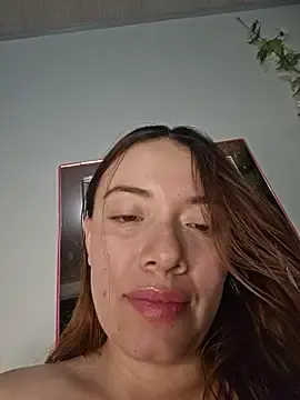 Stripchat Adult Video Chat of valery_mora