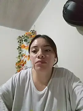 Stripchat Live Sex Cam of valery_mora