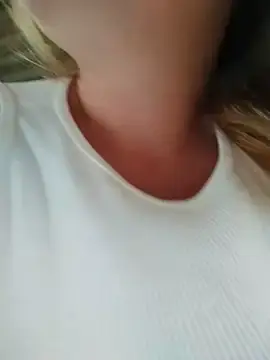 Stripchat Free Live Porn of valery_mora