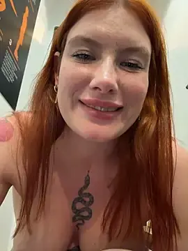 Stripchat Sex Cam of Liv_Fay