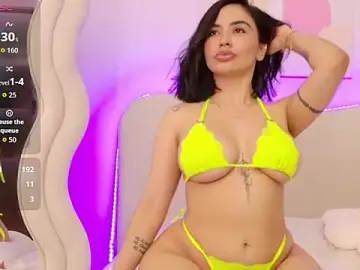 Stripchat Free Porn Cam of innocentlady_