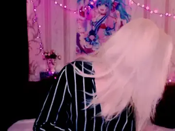 Stripchat Sex Cam of xxxcharismaaa