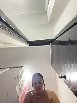 Stripchat Free Live Porn of JuanitaMore01