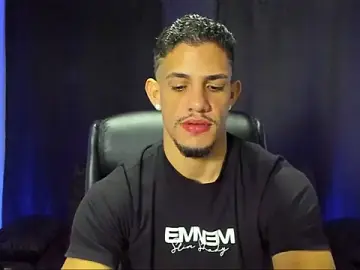 Stripchat Best live sex cam show of jhonnysnow17