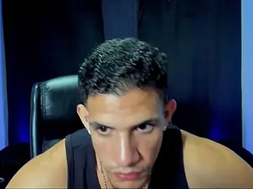 Stripchat Nude Webcam of jhonnysnow17