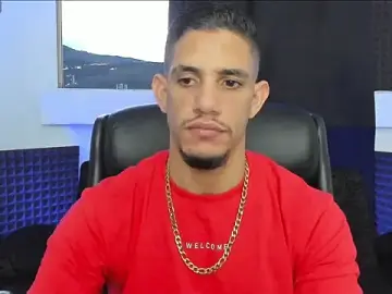 Stripchat Live Sex Cam of jhonnysnow17