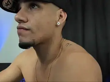Stripchat Sex Chat of jhonnysnow17