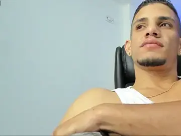 Stripchat Watch Live Sex Cams of jhonnysnow17