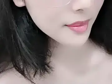 Stripchat Free Live Porn of Hoa_Rosy22