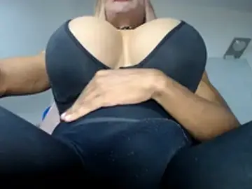 Stripchat Adult Video Chat of paulabigcock