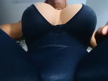 Stripchat Adult Webcam of paulabigcock