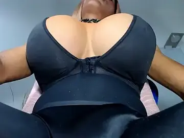 Stripchat Adult Video Chat of paulabigcock