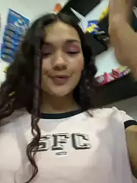 Stripchat Watch Live Sex Cams of Camilla_Miller01