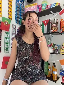 Stripchat Watch Live Sex Cams of Camilla_Miller01