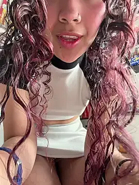 Stripchat Live Sex Cam of Camilla_Miller01