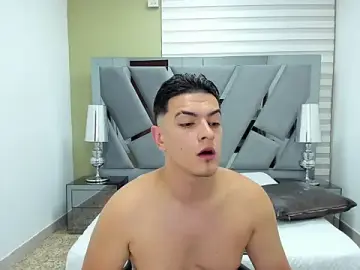 Stripchat Live Sex of DAVID_VICTORIAA