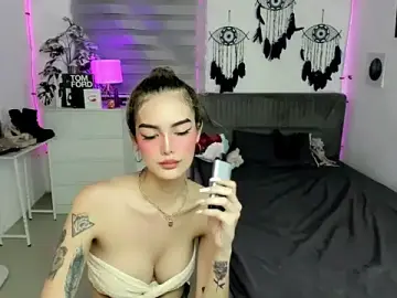 Stripchat Best Webcam of AlexandraMooree