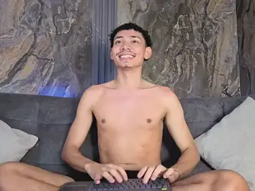 Stripchat Live Porn of Daviid_laidd