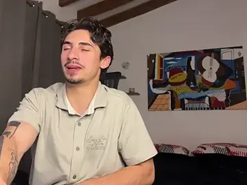 Stripchat Live Sex Cam of David_Brown18