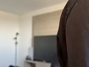 Stripchat Free Porn Cam of David_Brown18
