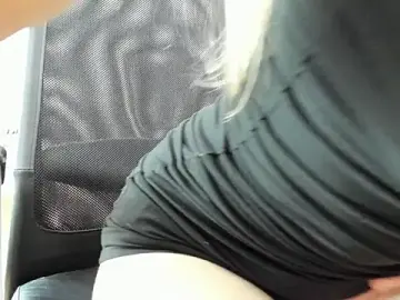 Stripchat Adult Webcams of _sweettreat