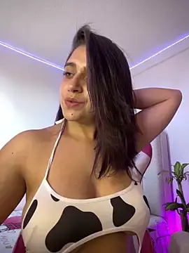 Stripchat Free Live Porn of Aliciia777