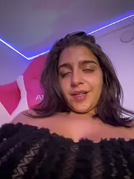 Stripchat Watch Live Sex Cams of Aliciia777