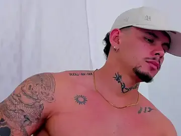 Stripchat Adult Webcams of NoahhBrown