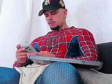 Stripchat Best Webcam of NoahhBrown