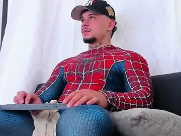Stripchat Live Porn of NoahhBrown