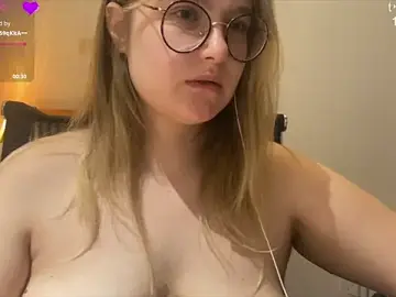 Stripchat Live Sex of JacyWinslat