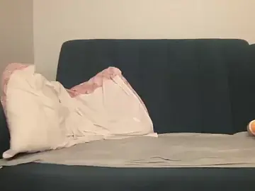 Stripchat Live Sex Cam of Sasha__Love