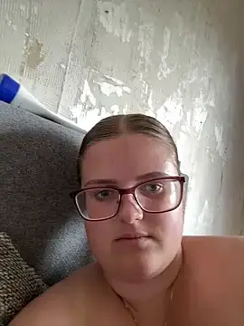 Stripchat Adult Webcam of CurvyPaar2