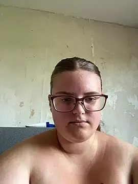 Stripchat Live Sex Cam of CurvyPaar2