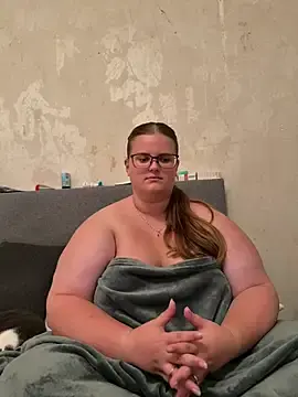 Stripchat Free Live Porn of CurvyPaar2