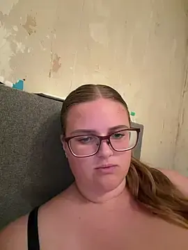 Stripchat Sex Cam of CurvyPaar2