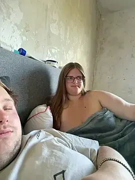 Stripchat Free Live Porn of CurvyPaar2
