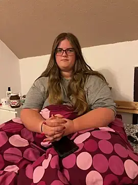 Stripchat Sex Chat of CurvyPaar2