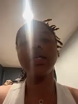 Stripchat Live Sex of HEARTBREAKBRE